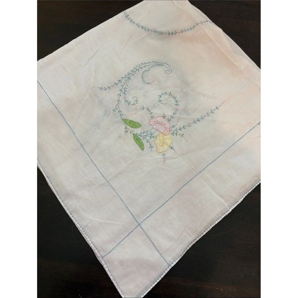 Hand-Embroidered White Coryon Tablecloth with Pastel Flowers